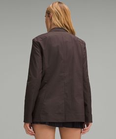 Classic Tailoring With A Laid-Back Twist. We Designed This Relaxed Blazer To Layer Over Your Favourite Hoodie, Turtleneck, Or Tank Top. Designed For Casual. A Loose Fit With A Little Extra Room:long Length Keeps Bum And Hips Covered. Front Welt Pockets, One With An Interior Card Sleeve. Interior Welt Pockets Hold The Essentials. Front And Interior Welt Pockets Are Stitched Closed-Snip The Stitches To Make The Pockets Functional. Back Vent For Added Mobility. Locker Loop For Easy Hanging. | Relax Lululemon Fall Outerwear, Relaxed Blazer, Classic Tailoring, Card Sleeve, Extra Room, Women's Coats & Jackets, Women's Coats, Blazers For Women, Long Length