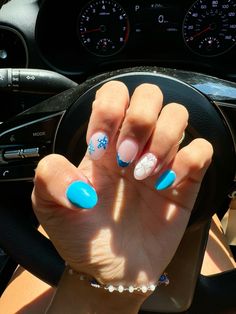 Preppy Nail Ideas Christmas, Hawaiian Blue Nails, Outerbanks Nail Ideas, Hawaii Nail Inspo Almond, Nail Inspo For Cruise, Cute Nails For Florida, Cute Nails For A Cruise, Beach Theme Nails Designs Summer, Nails For Aruba