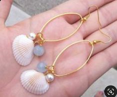 Scallop Seashell, Jewelry Making Instructions, Beach Mermaid, Clam Shells, Earrings Real, Oval Hoop Earrings