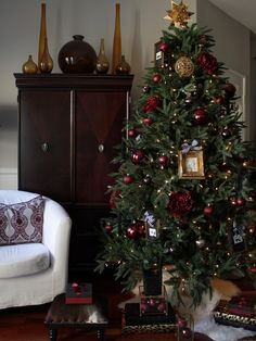 a decorated christmas tree in a living room