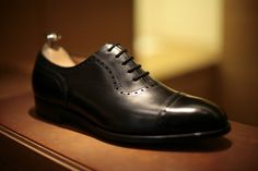 John Lobb Adelaïde Male Style, Man Style, Fashion For Men, Mad Men, Classic Man, Film Photography, Men's Style, Derby