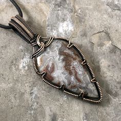 Wire Wrapped Oval Stone, Mens Wire Wrapped Pendant, Men’s Wire Wrapped Jewelry, Mens Wire Wrapped Jewelry, Masculine Wire Wrap Pendant, Weaving Rocks, Handmade Copper Jewelry, Wire Jewelry Patterns, Wire Wrap Cabochon