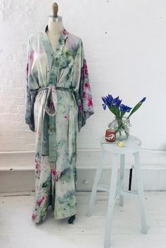 Garment District Nyc, Dry Skin Acne, Hand Dyed Clothing, Japanese Yukata, Silk Noil, Silk Kimono Robe, Silk Robe, Silk Kimono, Tie Dyed