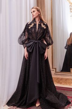 Collared bodice cape style gold beaded gown - HerTrove Dress Pesta, Cape Style, Elegant Dresses Classy, Embellished Gown, Designer Party Wear Dresses, Stylish Party Dresses, فستان سهرة, Beaded Gown, Gowns With Sleeves