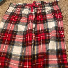 Old Navy Medium Tall Flannel Pajama Pants . Never Worn No Rips Or Tears Casual Plaid Sleepwear For Overnight, Red Christmas Sleepwear With Long Pants, Red Cotton Sleep Bottoms, Casual Red Sleepwear For Pajama Party, Red Long Pants Bottoms For Bedtime, Red Long Bottoms For Bedtime, Red Long Pants For Bedtime, Plaid Sleepwear Pants For Pajama Party, Cozy Red Cotton Bottoms