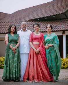 Family Portraits Indian, Brides Mother Indian Outfit, Indian Family Photography, Lehnga Photoshoot Poses, Pastel Saree, Kerala Dress, Kerala Engagement Dress, Charlotte Wwe, Onam Outfits