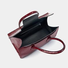 Gender: Women Type: Purse Features: Adjustable Strap, Inner Pockets Main Materials: Cowhide Lining: Polyester Type of Closure: Lift Style: Casual, Daily, Stylish Size: Length: 30 cm / 11.81 " Width: 14 cm / 5.51 " Height: 18 cm / 7.09 " Leather Work Tote, Handbag Business, Work Tote Bag, Leisure Fashion, Work Tote, Women Handbag, Tote Bag Purse, Leather Work, Fall Shoes