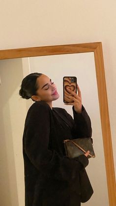 Hair inspo Confidence Is Key, Lv Shoulder Bag, Selfie Pose, Be More Confident, Hairstyles 2024, Pose Idea, Slicked Back Hair, School Looks, Mirror Pic