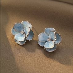 1pair Sweet And Sophisticated Blue Forest Style Flower Stud Earrings, Perfect For Vacation, Parties And Gatherings Blue Flower Stud Earrings, Elegant Light Blue Flower Earrings, Blue Elegant Earrings With 3d Flowers, Elegant Blue Earrings With 3d Flowers, Elegant Light Blue Flower Earrings For Gift, Blue Flower Earrings For Spring Parties, Blue Flower Earrings For Pierced Ears, Delicate Blue Flower Shaped Earrings, Delicate Blue Flower-shaped Earrings