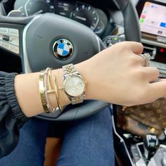 Layering Bracelets With Watch, Watch And Bracelet Stack, Stylish Watches For Girls, Spring Jewelry Trends, Vintage Watches Women, Wrist Jewelry, Watches Women