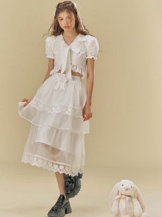 ❤︎ Frill ribbon pure lace shirt❤︎



      


Unit (cm)
Length
Chest surroundings
shoulder width
Sleeve Length


S
41.5
88
34
25


M
43
92
35
25.5


L
44.5
96
36
26 Self Tie Top, Vday Outfit, Long Tiered Skirt, Cardigan Summer, Bunny White, Bow Tie Shirt, White Lace Shirt, Arcana Archive, White Bow Tie