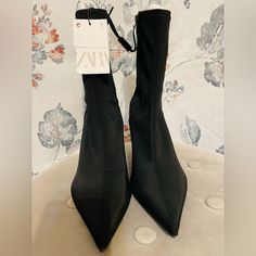 Nwt Zara Boots. Patent Leather Booties, Cowboy Ankle Boots, Low Heel Ankle Boots, Womens Black Flats, Zara Boots, Zara Leather, Block Heel Ankle Boots, Chelsea Ankle Boots, Pointed Toe Boots