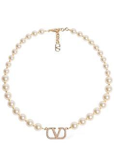 V logo signature faux pearl necklace - Valentino Garavani - Women | Luisaviaroma White Formal Jewelry With Logo Charm, Formal White Jewelry With Logo Charm, Elegant White Necklace With Logo Charm, Elegant Gold Jewelry With Logo, Elegant White Jewelry With Logo Charm, Gold Pearl Necklace, Mule Sandals, Faux Pearl Necklace, Sports Accessories