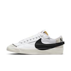 Dicen: "No arregles lo que ya funciona". Nosotros decimos: "Perfecciónalo". Esta superestrella de la moda urbana se actualiza con detalles extragrandes Nike 77, Nike Blazer Low 77 Jumbo, Blazers Nike, Nike Blazer 77, Clean White Leather, Blazer 77, Nike Blazer Low 77, Nike Blazer Low, Blazer Low