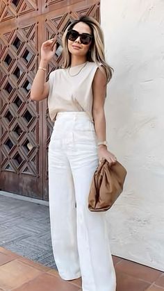 Chic Casual Spring Outfits 2024, Outfits Para Brunch, Outfit Elegantes, Stylish Work Attire, Business Casual Outfits For Work, Stylish Work Outfits, Fashion Mistakes, Casual Work Outfits