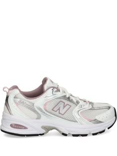 white/silver-tone/pink mesh panelling faux-leather trim pull-tab at the heel appliqué logo logo patch at the tongue front lace-up fastening round toe branded insole signature ABZORB® midsole rubber sole Basket New Balance, Back To School Haul, White Raspberry, New Balances, Winter Wishlist, New Balance Women, New Balance Shoes, Athletic Fashion