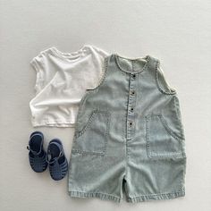 COLOR Blue MATERIAL Cotton, Denim SEASON Summer SIZE (AGE) 80 (9-12M), 90 (12-24M), 100 (2-3Y), 110 (3-5Y), 120 (5-7Y), 130 (7-8Y) GENDER Baby Girl, Baby Boy, Girl, Boy, Unisex PATTERN Denim (Jean) Girl Baby, Unisex Baby, Denim Jean, Boy Girl, Front Open, Brunei, Season Summer, Denim Jeans, Overalls