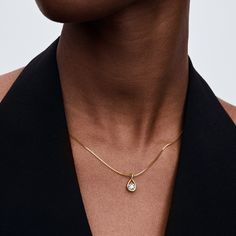 Gold Box, Gold Diamond Necklace, Vs Diamond, Diamond Pendant Necklace, Gold Material, Diamond Pendant, Gold Pendant, Lab Grown Diamonds, Gold Diamond