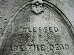 an old tombstone with the words, i'm not pleased to be alive on it