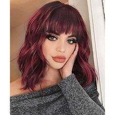 Red Hair With Bangs, Makeup Looks To Try, Vivid Hair Color, Curly Bob Wigs, Amazing Makeup, Red Wigs, Red Hair Color, Grunge Hair, Brunettes