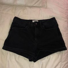 Never Worn Before Black Jean Shorts From Forever 21. A Bit High Waisted And Super Stretchy. Size 25 But Can Definitely Fit A Size 24 Or 26. Cheap Black Bottoms With Built-in Shorts, Black Shorts Jeans, Forever 21 Black Bottoms With Built-in Shorts, Forever 21 High Waist Black Shorts, Forever 21 Black Shorts For Night Out, Black Short Jeans, All Black Outfits For Women, Sock Outfits, Body Outfit