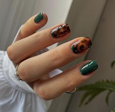 Kutek Disney, November Nails, Leopard Print Nails, Nagel Tips, Colorful Nails, Smink Inspiration, Leopard Nails, Makijaż Smokey Eye