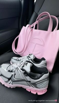 Shoes Inspo Women, Pink Acisis, Baddie Wishlist, Cute Pink Shoes, Pink Thing, Pink Items, Pink Lifestyle