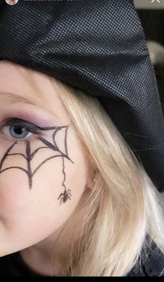 Simple Halloween Face Painting, Kids Vampire Makeup, Halloween Spider Makeup, Halloween Vegas, Spider Web Makeup, Easy Halloween Face Painting