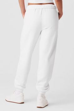 The search for the perfect lounge-to-street look is over. Our iconic sweats have classic details, like an elastic waistband and cuffs, plus a relaxed fit that reads laid-back but not slouchy (since this is a unisex style, we recommend sizing down to achieve this look). The French terry feels smooth on the outside and fleecy on the inside. And may we suggest a matching Accolade Hoodie or Crew Neck? Find your fit and see all the ways to style it. EXPLORE ACCOLADE. Celestial Blue, Street Look, Shopper Tote, Alo Yoga, Fall Looks, Unisex Style, The Search, Fleece Fabric, Unisex Fashion