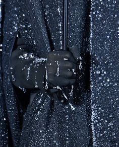 Robert Wun couture Spring/Summer 2023. Rain Inspired Fashion, Robert Wun Couture, Couture Ss23, Embellishments Fashion, Robert Wun, Haute Couture Details, Couture Details