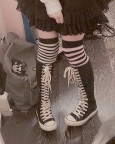 Emo Boots Aesthetic, Emo Converse Outfit, Knee High Top Converse, Converse Long Shoes, Converse Boots Knee High, Knee High Converse Emo, Knee High Converse Outfit Scene, Emo Shoes Aesthetic, Knee High Converse Aesthetic