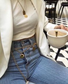 Chainsmokers, Chain Belts, 501 Jeans, Pinterest Fashion, Levis 501, Inspiration Mode, Looks Style, Mode Inspiration