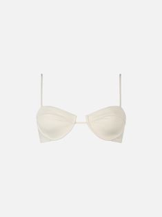 Dive into comfort and style with our Salina underwired bralette top. This elegant swimwear piece features a plain cream color, perfect for a classic yet striking beach look. Designed with adjustable shoulder straps, it ensures a personalized fit for maximum comfort and support. Composition: 90% poliammide 10% elastan Bandeau Bra With Built-in Bra For Beach, Chic Nylon Swimwear With Underwire, Chic Solid Color Underwire Swimwear, Modern Swimwear With Adjustable Straps For Summer, Modern Swimwear With Built-in Bra For Beach, Fitted Bandeau Swimwear With Removable Straps, Chic Swimwear With Adjustable Straps And Underwire, Summer Strapless Swimwear With Removable Straps, Chic Padded Cups Swimwear For Vacation