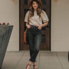 Puff Sleeve Top + Paperbag Jeans - Carolynn Thielges White Puff Sleeve Top, Excited For Fall, I Love Summer, Pumpkin Patches, Organza Sleeves, Classic Outfit