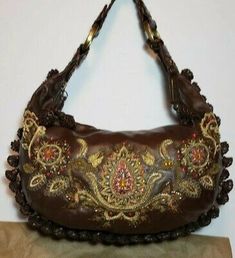 Chala Handbag, Vintage Designer Handbags, Unique Handbag, Unique Purses, Women Crossbody Bag, Pretty Bags, Mood Board Fashion, Hippie Outfits, Gold Wire