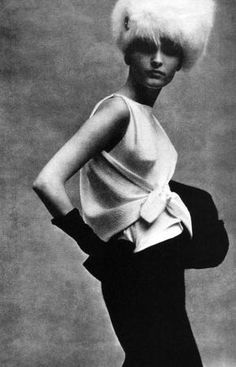 Очаровательные 50-е: Cristobal Balenciaga - Ярмарка Мастеров - ручная работа, handmade Vogue Vintage, Black And White Outfit, Glamour Vintage, Maria Callas, Gisele Bündchen