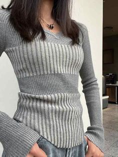 Ribbed Patchwork V Neck Slim Long Sleeve Knit - AnotherChill Knitted Y2k, V Neck Sweaters, Womens Grey Sweater, Pullover Mode, Y2k Sweater, Long Sleeve Jumper, Knitted Tops, 90s Grunge, Women Sleeve