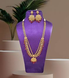 Simple Bollywood Antique gold necklace Indian Pakistani  Necklace wedding jewelry set with gold earrings women jewelry  brings hint of luxury to your outfits . This luxurious statement necklace set will add the touch of elegance to any outfit . This  Antique gold necklace Indian jewelry set looks beautiful  and elegant perfect for all occasion on any outfits you choose to wear ( wedding gowns, evening party dress, saree, salwar suits, lenga, etc.) *High quality craftsmanship 100% satisfaction guarantee  *Plated in Antique Gold plating *polki stones and ruby Beads *base metal for necklace is copper *Adjustable necklace length *package include Necklace and  Earrings *ready to ship from Houston TX United States GIFT- It comes in gift box perfect for gifting to your mom , sister, in laws, frie Gold Plated Temple Jewelry Bridal Necklace For Reception, Gold Necklace With Elegant Design For Festive Occasions, Festive Gold-plated Bridal Necklace For Reception, Gold Jewelry Sets With Long Necklace For Party, Gold Long Necklace Jewelry Sets For Party, Elegant Gold Plated Necklaces For Celebrations, Gold Plated Necklaces With Elegant Design For Celebrations, Kundan Jewelry Set In Yellow Gold As Gift, Yellow Gold Plated Jewelry For Wedding