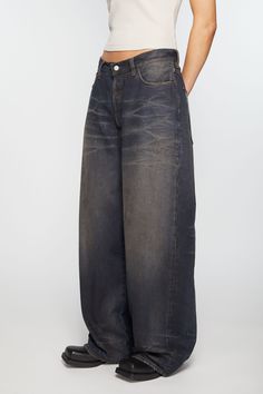 2023 jeans are cut to a super baggy fit with a mid waist, super wide leg and long length. Made of non stretch denim in a dark blue wash. FN-WN-5PKT000401 2023 Jeans, Baggy Fit Jeans, Suit Jacket Dress, Indigo Jeans, Denim T Shirt, Pants Cotton, Wardrobe Style, Clothes Collection, Baggy Jeans