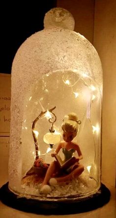 Tinker Bell Bedroom, Tinkerbell Crafts Diy, Tinker Bell Room Decor, Tinkerbell Room Ideas, Tinkerbell Room Decor, Disney Wedding Gift Ideas, Fairy Light Crafts, Tinker Bell House, Tinker Bell Nursery