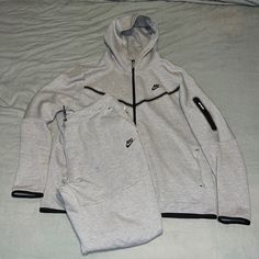 Nike Tech Fleece Tracksuit Gray 2xl(Tall) Pants & Jacket Included & Same Size Pants - Cu4495-063 Jacket - Cu4489-063 Small Stain On Back Of Pants (Price Reflects) Send Me Your Best Offer This Will Sale Fast, Best Offer Wins Nike Tech Fleece Tracksuit, Pants Nike, Tall Pants, Nike Tech Fleece, Nike Tech, Tech Fleece, Nike Pants, Nike Men, Mens Pants