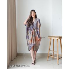 Length: 110cm Bust: 90-140cm All size fit S-XL Material: satin Casual Short Sleeve Batik Kaftan, Casual Short Sleeve Batik Print Kaftan, Casual Batik Print Kaftan, Free Size Short Sleeve Batik Print Dress, Dress Batik, Batik Dress, Outfit Hijab, Ethnic Dress, Bohemian Dress