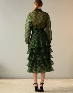 Evergreen Silk Organza Skirt Organza Shirt, Organza Blouse, Organza Skirt, Organza Flowers, Tiered Ruffle Skirt, Ruffled Collar, Skirt Fits, Silk Organza, Long Puff Sleeves