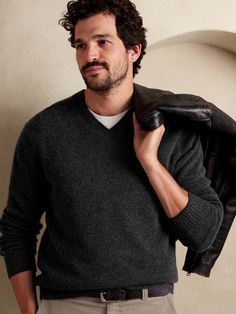 Timeless and luxurious, this beautiful v-neck sweater is made from our incredible, 100% cashmere for exceptional softness and warmth, destined to delight for seasons to come.  V-neck.  Straight hem.  Standard fit.  Long sleeves.  Hip length.  Body le Men’s V Neck Sweater Outfit, Men V Neck Sweater Outfits, Mens V Neck Sweater Outfits, V Neck Sweater Outfit Men, V Neck Sweater Outfit, V Neck Sweater Men, Paul Kelly, Men's V Neck Sweaters, Sweater Outfits Men