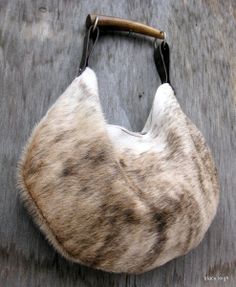 Cowhide "horn" bag Horn Bag, Cowhide Bag, Concept Clothing, Girls Bags, Fashion Inspo Outfits, Animal Print, Personal Style