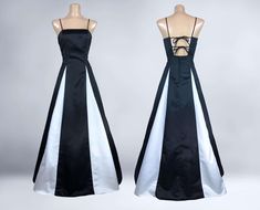 Il s'agit d'une belle et spectaculaire robe de soirée vintage des années 1990 réalisée par « Urban Girl Nites ». Il est fait de satin noir et blanc (polyester) avec une doublure intégrale (acétate). Elle présente un laçage dans le dos, de fines bretelles et une robe de bal ample avec une traîne légèrement arrondie dans le dos et un jupon à crinoline attaché. Cette robe est si jolie qu'elle ferait une excellente robe pour une occasion spéciale ou la base d'un costume unique ! * Taille 5/6, non ex Costume Unique, Ball Gown Prom Dress, Black Lotus, Satin Noir, Unique Costumes, Formal Party Dress, Womens Vintage Dresses, Gown Prom, Ball Gowns Prom