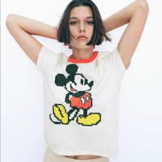 Nwt Size Small Disney Style Mickey Mouse Round Neck T-Shirt With Short Sleeves Front Mickey Mouse Disney Embroidered Detailing Zara Tshirts, Mickey Tshirt, Mickey Mouse Tshirt, Zara Disney, Zara Looks, Peanuts T Shirts, Mickey Mouse T Shirt, Mickey Mouse Shirts, Disney T