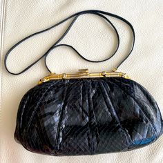 Vintage Judith Leiber Black Snake Skin Evening Bag. Can Be A Clutch Or Cross Body Bag. Gold Clasp & Accents With Small Frogs. Good Vintage Condition. Antique Purse, Judith Leiber Bags, Black Snake Skin, Small Frog, Black Snake, Evening Purse, Judith Leiber, Cross Body Bag, Frogs