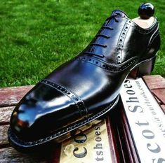 Men Classic New Black Calf Dress Lace up Shoes on Storenvy Finsbury Shoes, Ascot Shoes, Best Sandals For Men, Alligator Dress Shoes, Quality Leather Boots, Gentleman Shoes, Custom Design Shoes, Bespoke Shoes, Best Shoes For Men