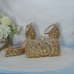 Golden crystal Bridals Wedding shoes with matching bags Rhinestone hig – HouroGrace Merchandise Wedding Shoes Pumps, Women Party Dress, Fall Purple, Glass Heels, Wedding Shoes Low Heel, Golden Crystal, Valentinstag Party, Rhinestone High Heels, Bridal Wedding Shoes